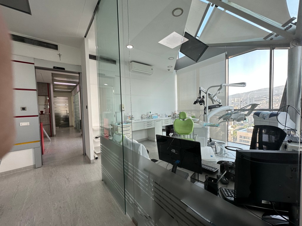 Dr Habib Zarifeh CMC Hospital Beirut dental treatment room One Day Implant